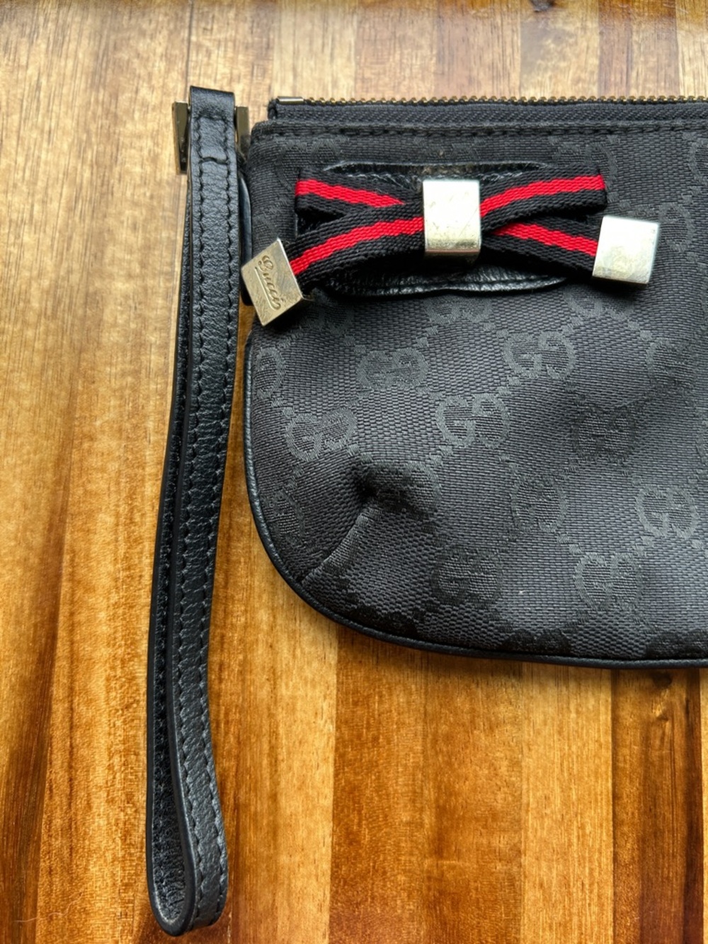 Vintage Gucci Black GG Wristlet Wallet – Authentic Designer Find - Picture 9 of 9